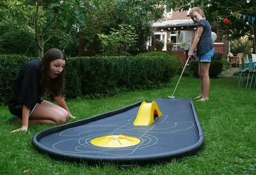 Mini golf avec montage et demontage location - animakids.lu Luxembourg