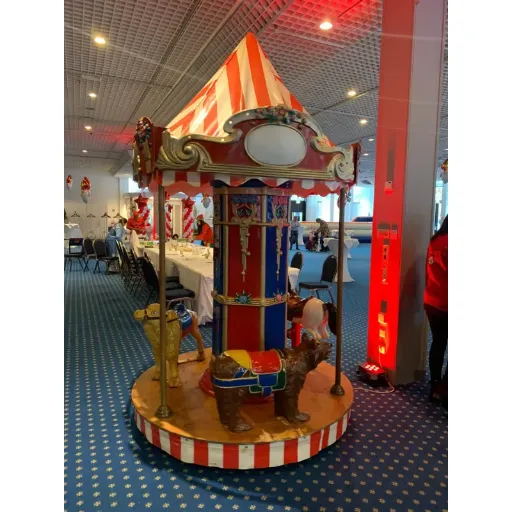 Carrousel ancien 3 sujets location - animakids.lu Luxembourg