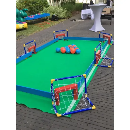 4 Poolfoot / Billard 4x2m avec ballons de foot location - animakids.lu Luxembourg